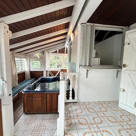 Le Nid De Lorhila - Jacuzzi, Piscine, Plage Sainte-Anne  Ngoại thất bức ảnh